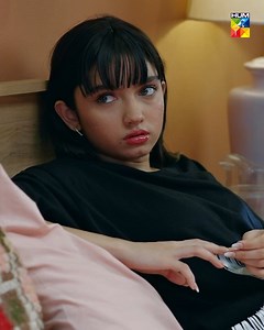 1M views · 10K reactions | Jab Meri Maa Ne Khudkhushi Ki Tou Sab Log Mujhe Manhoos Samjhne Lage! Continue Watching #Judwaa Daily At 9:00 PM Only On #HUMTV! #HUMTV #Judwaa #AinaAsif #AdnanRazaMir #SabreenHisbani #ShahoodAlvi #FizzaJafri #OroojBinteArsalan #FurqanAdam #BabarJaved #MominaDuraid Subscribe to our YouTube channel: https://bit.ly/Humtvpk | HUM TV | Facebook