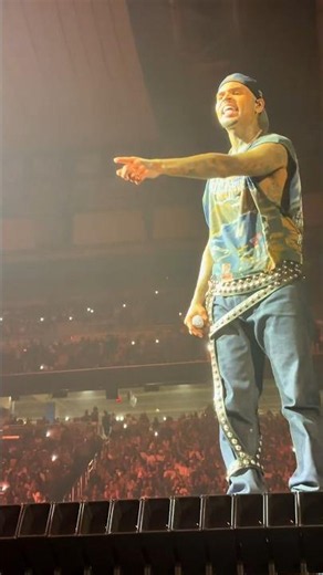 POV: Chris Brown Tells You to Take the Shot 🥃😂 #rnbtour #breezy #teambreezy