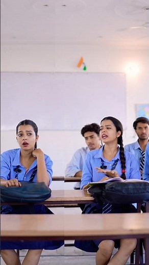 Galti kisi ki, saza kisi ko? 🤔📚 #SchoolLife #funny #comedy #ytshorts