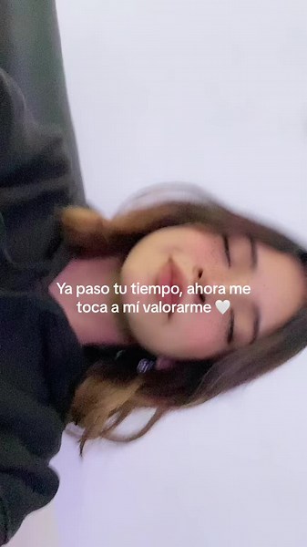 Being Late: Funny Gestures and Expressions