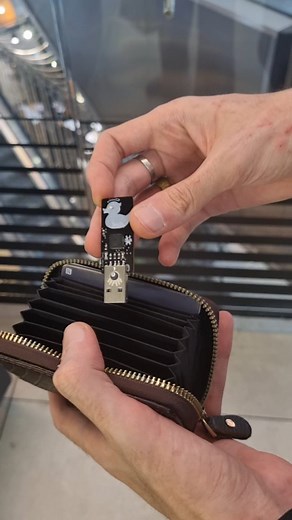 Cifer on Instagram: "A troublesome DUCK 🦆 . . . #arduinodiy #arduino #project #arduinoproject #raspberrypi #pc #mcu #microprocesor #software #pcb #altium #altiumdesigner #diy #electronics #electro #satsfying #esp #esp32 #esp8266 #robot #robotics"