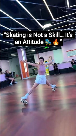 Flexible Skater Girl Performing Perfect Split Move 🛼🔥Grace & Power in One Stunning Skating Moments
