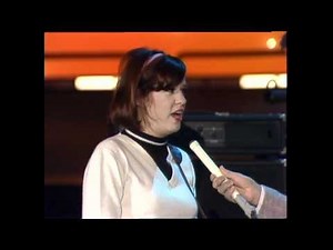 Dick Clark Interviews The Bangles - American Bandstand 1983