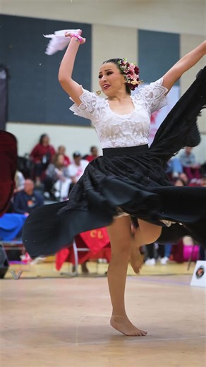 #Reels 🌸 Vanessa Amezaga bailó en la categoría Single Dama en el VIII Concurso #Norteamericano2025. #MarineraYPunto #VamosPorMás #ClubLibertad | Revista Marinera y Punto