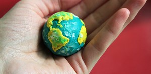 Should we engineer the climate? A social scientist and natural scientist discuss