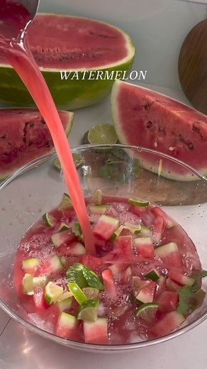 905K views · 10K reactions | Watermelon Agua Fresca | Juicing Tutorials | Facebook