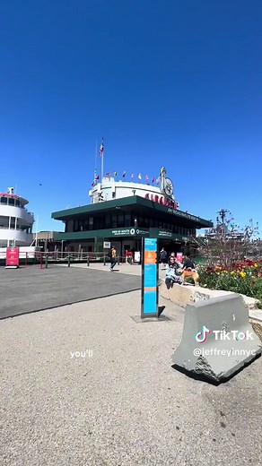 The NYC Circle Line Cruise Experience which was booked with @GetYourGuide - GetYourGuide offers over 110,000 curated experiences in 150 countries. The Circle Line Cruise is a 3 hour boat ride with a tour guide that will take you around the island of Manhattan NYC where you’ll garner sweeping views of iconic landmarks including the Empire State Building and so much more. #nyc #travel #visitnyc #nybucketlist #getyourguidepartner #makememories