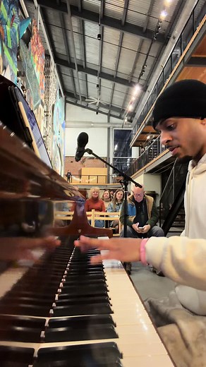 How does this make you feel? #pianotok #publicpiano #gooddays #sza #nostalgia