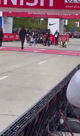 Breaking News: Kenya's Kelvin Kiptum has set a new World Record at the Chicago Marathon. https://www.audacy.com/wbbm780/news/local/chicago-marathon-winner-kelvin-kiptum-races-into-history | WBBM Newsradio