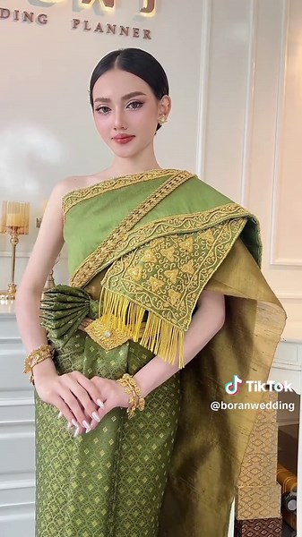 Celebrating a Borean Wedding in Cambodia