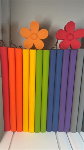 Gifts.Ok.Moments on Instagram: "Orange bookish bundle 🍊 A warm orange-themed set created for cozy reading moments, inspiration, and little everyday joys. Each item is carefully selected in matching tones and beautifully packaged to make unboxing feel truly special. Perfect as a gift or a treat for yourself. Available via the link in bio. bookishbundle #orangeaesthetic #bookishgift #cozyreading #booklovergift #bookstagram giftbox handmadegifts aestheticgifts bookishvibes readersofinstagram cozyv