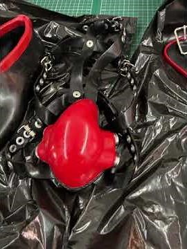 Rubbers Finest @berlin Demask heavy Rubber Latex Schöneberg Part 2.