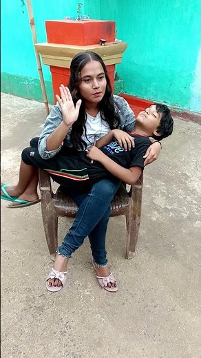 sister wake up sleeping brother 😪🥱😭😂#funny #viral #trending