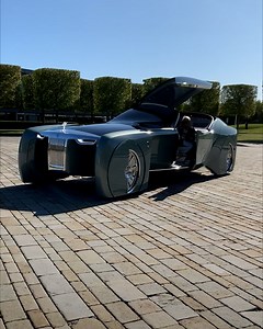The Rolls Royce Vision 103EX looks like its from the future | Supercar Blondie