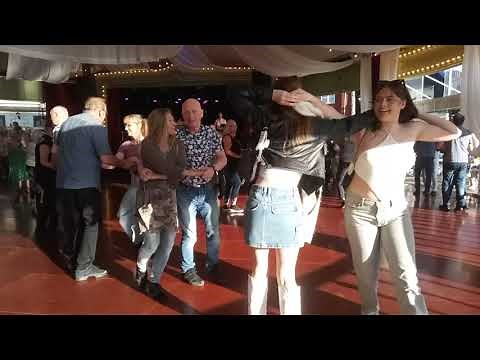 MICKE AHLGRENS "spelar dansbandsmusik, live" Gröna Lund, Stockholm 12/5-2023