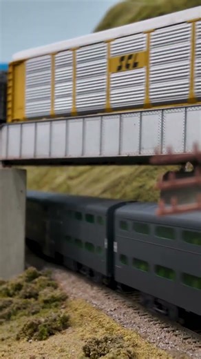 Moving Passengers and Freight for the Holidays at GSMRM