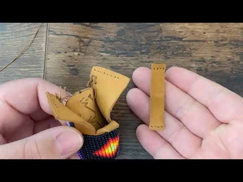 How to Make a Moccasin Keychain: Preparing to Sew the Heel - Part 5