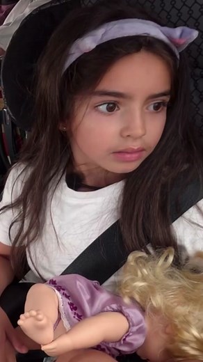 A ver, Jesús. Explícate. #PrimeVideoLAT #DeViajeConLosDerbez #Derbez