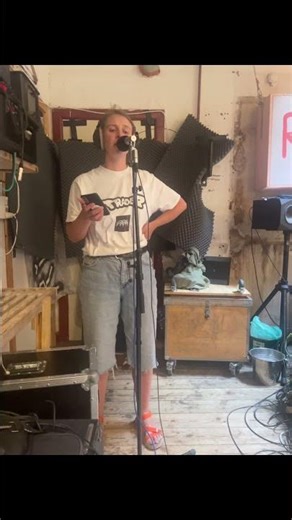 Har i fået hørt ‘Holder mig vågen’? 😍