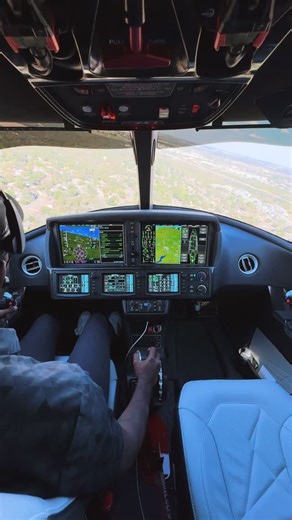 Levi Alleyne on Instagram: "A little crosswind action in the Cirrus Vision Jet! #aviation #avgeek #cirruslife #garminaviation"