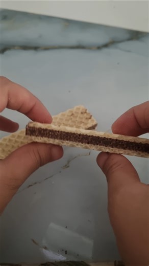 ASMR Crispy Chocolate Wafer Bar | Satisfying Crunch