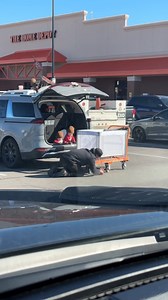 5.1M views · 92K reactions | Triplet Dad solves Shopping Problem! 勞 3 babies, no problem. This might be the quickest and easiest life hack I've seen. The kids love it! | The Flom Family | Facebook