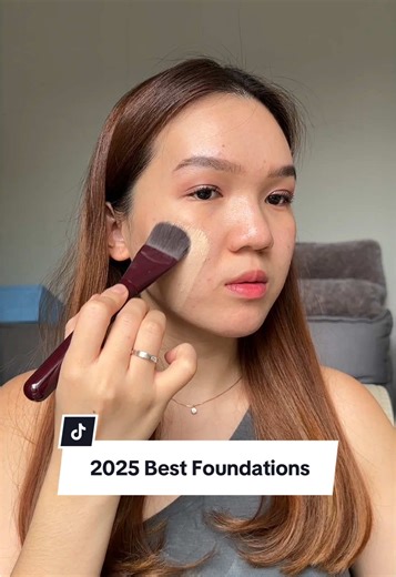 Best Foundations for Acne Prone Skin in 2025
