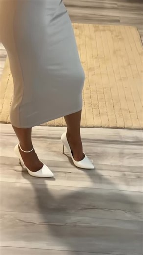 Traci Fine on Instagram: "🩶🩶🩶…😘 🌶️🔗 in bio!"