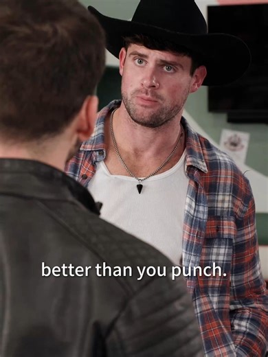 He's not just the King of Rock—he's the hero who protected her!💗 👉Watch That Missing Rockstar Is My Husband now on DramaWave! #dramawave #dramaclips #shortseries #minidrama #quickwatch #ThatMissingRockstarIsMyHusband