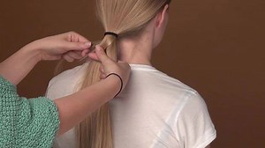 5.9K views · 34 reactions | HIER erklären wir euch noch mehr Flechttechniken  bit.ly/Flechtfrisuren-Step-by-Step | Mädchen | Facebook