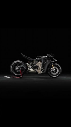 New Ducati Superleggera V4