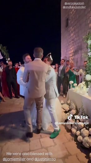 I don’t wanna miss a thing 🎼 Cover by Jamie Miller #jamiemiller #music #love #song #wedding #fyp #viral_video #viralvideos #viral_video #fyppp ##storytime #viralvideosofficial #covers #tiktokviral #fyppp #jamiemillmusic