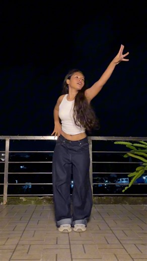 The fate of Ophelia 🌸 #dancechallenge | Ana Bensig
