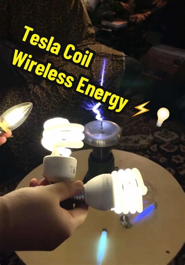 Tesla Coil Wireless Energy ⚡️💡 #teslacoil #tegangantinggi #highvoltage #wirelessenergy #energytransfer