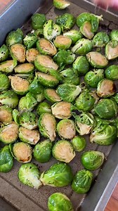 Save and Share my Crispy Brussels Sprouts. It’s halved Brussels sprouts with olive oil, salt, pepper, garlic powder, balsamic vinegar and brown sugar. I literally just eyeball the measurements. I cook on a baking sheet for 20 minutes at 375f and flip over and bake at 400f for another 10-15 minutes. Order my cookbook ➡️ https://www.amazon.com/Healthy-My-Way-Flavor-Cookbook/dp/0593580184/ref=mp | My Healthy Dish
