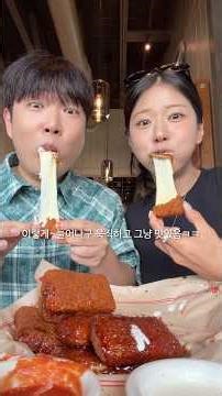 Mukbang of the 3 types of cheese sticks that are all the rage in the US 🧀✨