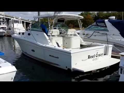 33 Wellcraft Coastal at Robert Christopher Yachts