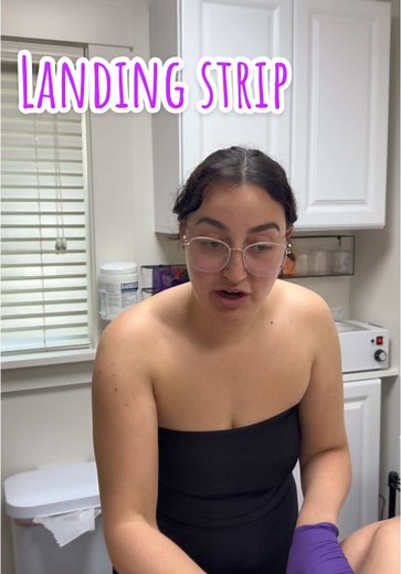 Let’s keep a landing strip every once & a while #licensedesthetician #brazilianwaxspecialist #waxing #foryoupage #brazilian #educational #waxspecialist #hardwax #fyp