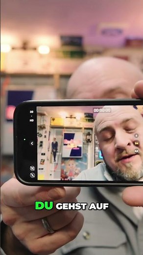 Wireless microphone: Instantly create cool videos without any settings!