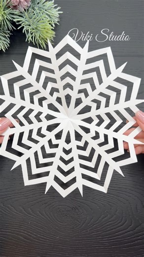 435K views · 6K reactions | Amazing Paper Snowflakes #christmas #christmasdecorations #christmasdecor #christmassnowflake #snowflakes #papersnowflakes #tutorial #usa #christmas2025 #foruyou | Origami Studio | Facebook