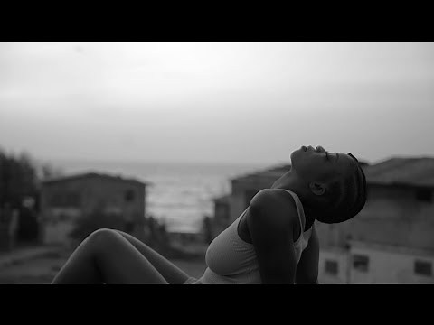 Awa Gambia - Diva (From Viral Freestyle)[Lyric Video]