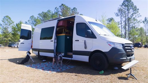 This Off-Grid-Ready Sprinter "Van-Cation Home" Can Accommodate Five People and Four Dogs