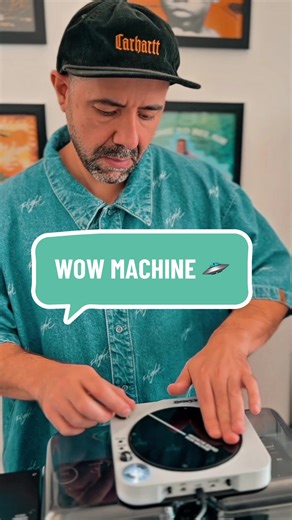 Scratching on WOW Machine portable turntable 🛸 #djshock #scratch #scratching #dj