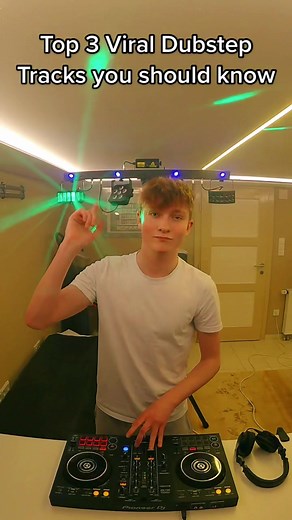 Top 3 Must-Know Dubstep Tracks for DJ Mixing