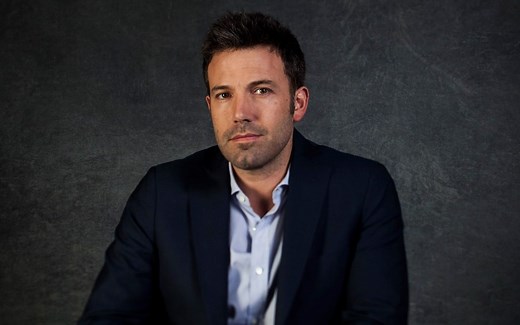 “大本”本·阿弗莱克的颜值变化，俊朗的容貌、强健的体魄，充满野性和刚毅的蝙蝠侠