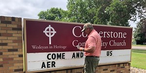 Church sign offers inspiring messages for more than two decades