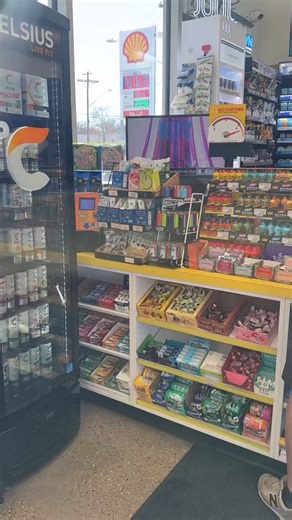 346K views · 6.2K reactions | How long do bic lighters really last for? | Isaiah Photo | Facebook