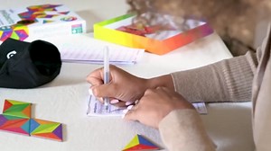 eeBoo eyeSpectro Strategy Game/Ages 8+