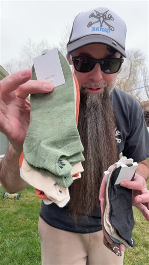 Super comfortable and absolutely adorable womens tween ankle smile face socks ! #socks #womensfashion #momlife #girlclothes #tiktokshopcreatorpicks