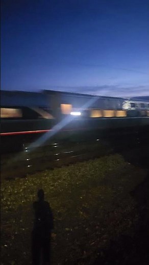 Amtrak 122 leads a Cardinal route at South Manassas.